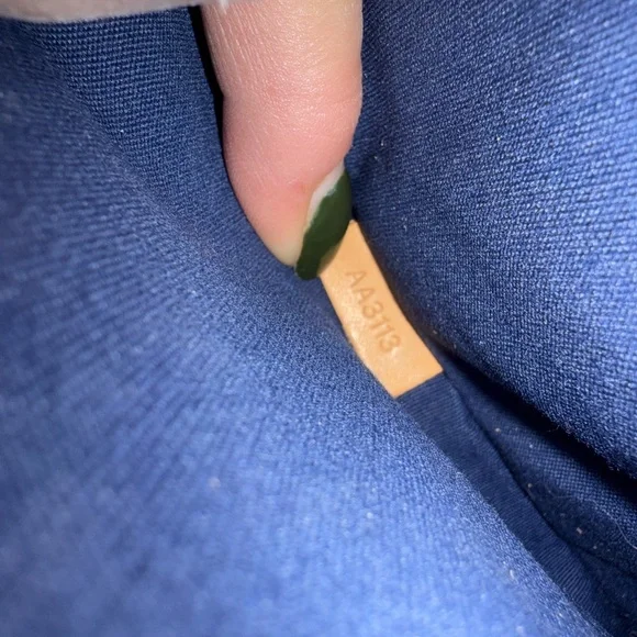 Authentic Louis Vuitton Dark Teal and Tan Vernis Women's Bag - Picture 11 of 11